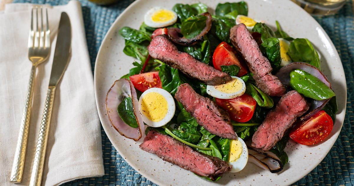 Garlic & Herb Steak Salad | Beef Loving Texans | Beef Loving Texans is your one-stop information cen